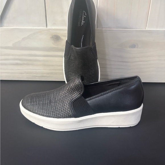 Women’s Clarks Layton Petal Slip-Ons - Picture 1 of 10